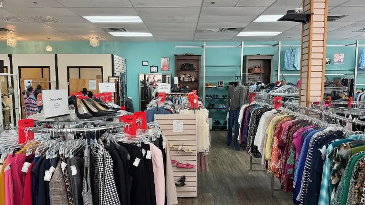 Consignment store in Plano, Texas: Closet Revival