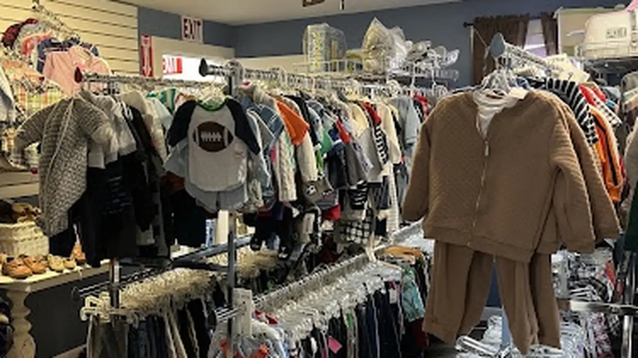 Consignment store in Natick, Massachusetts: Closet to Closet Kids Resale Boutique
