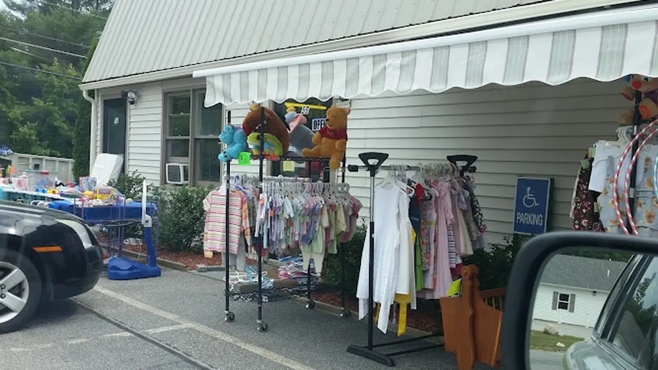 Consignment store in Grantham, New Hampshire: Closet Treasures