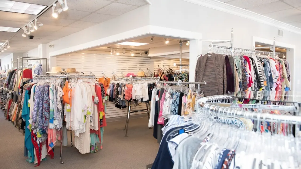Consignment store in Dallas, Texas: Clothes Circuit
