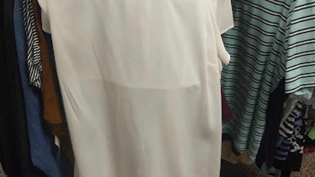 Consignment store in Jackson, Michigan: Clothing Carousel