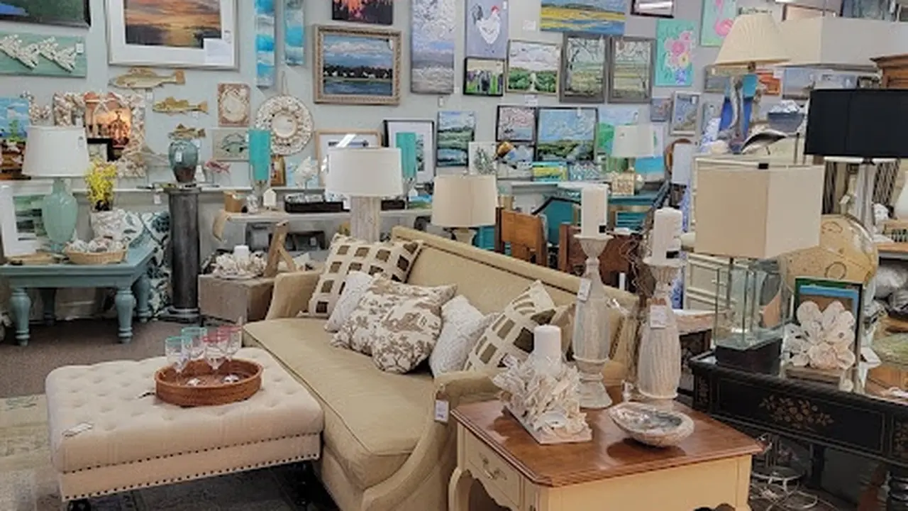 Consignment store in Bluffton, South Carolina: Coastal Exchange