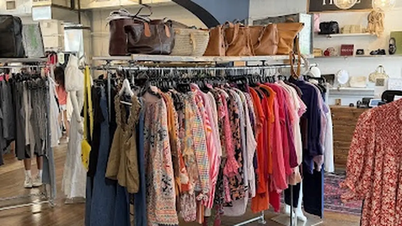 Consignment store in Denver, Colorado: Common Threads Denver