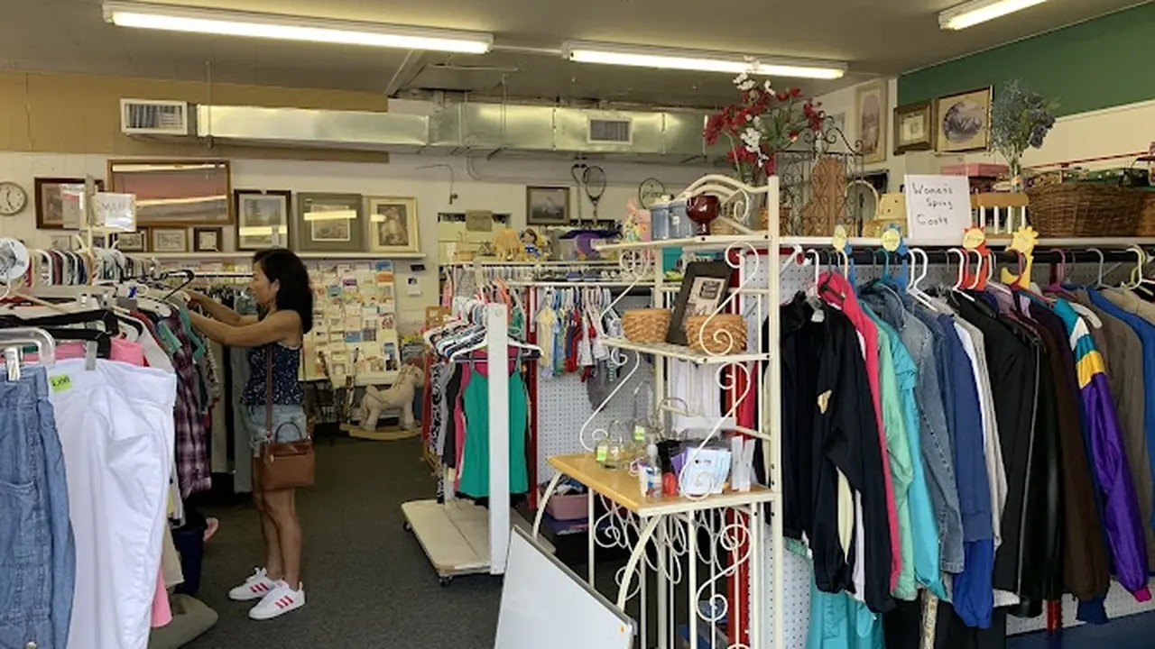 Consignment store in New Lisbon, Wisconsin: Community Closet Resale
