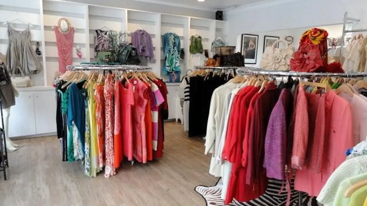 Consignment store in Greenwich, Connecticut: Consigned Designs