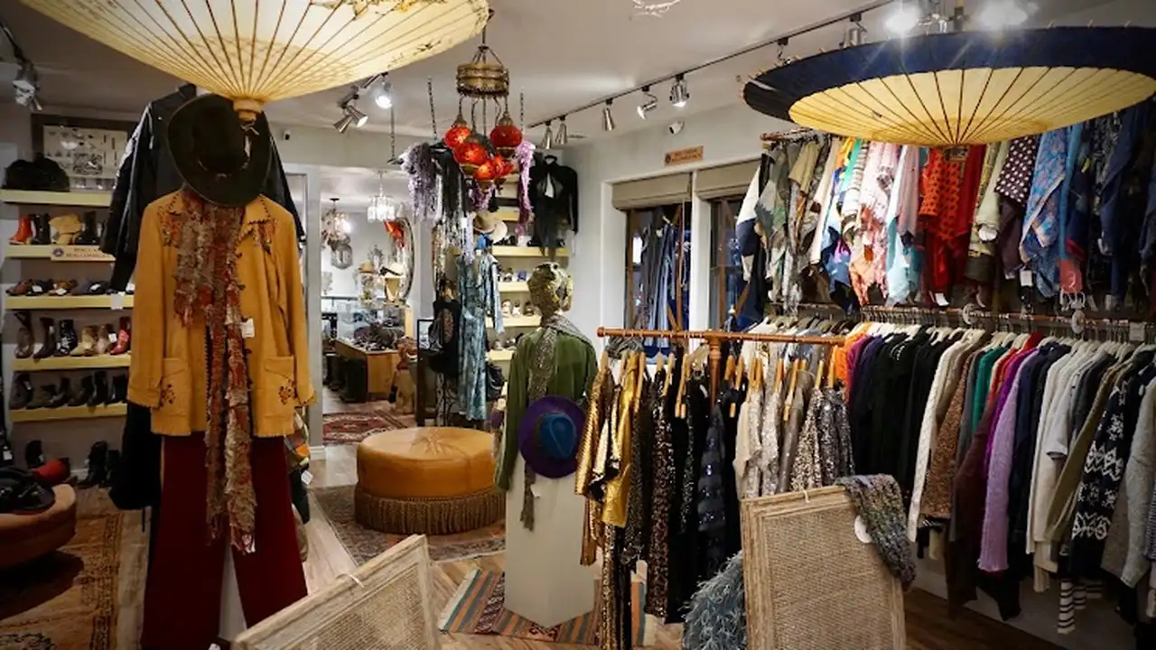 Consignment store in Santa Fe, New Mexico: Consignment Boutique At 801