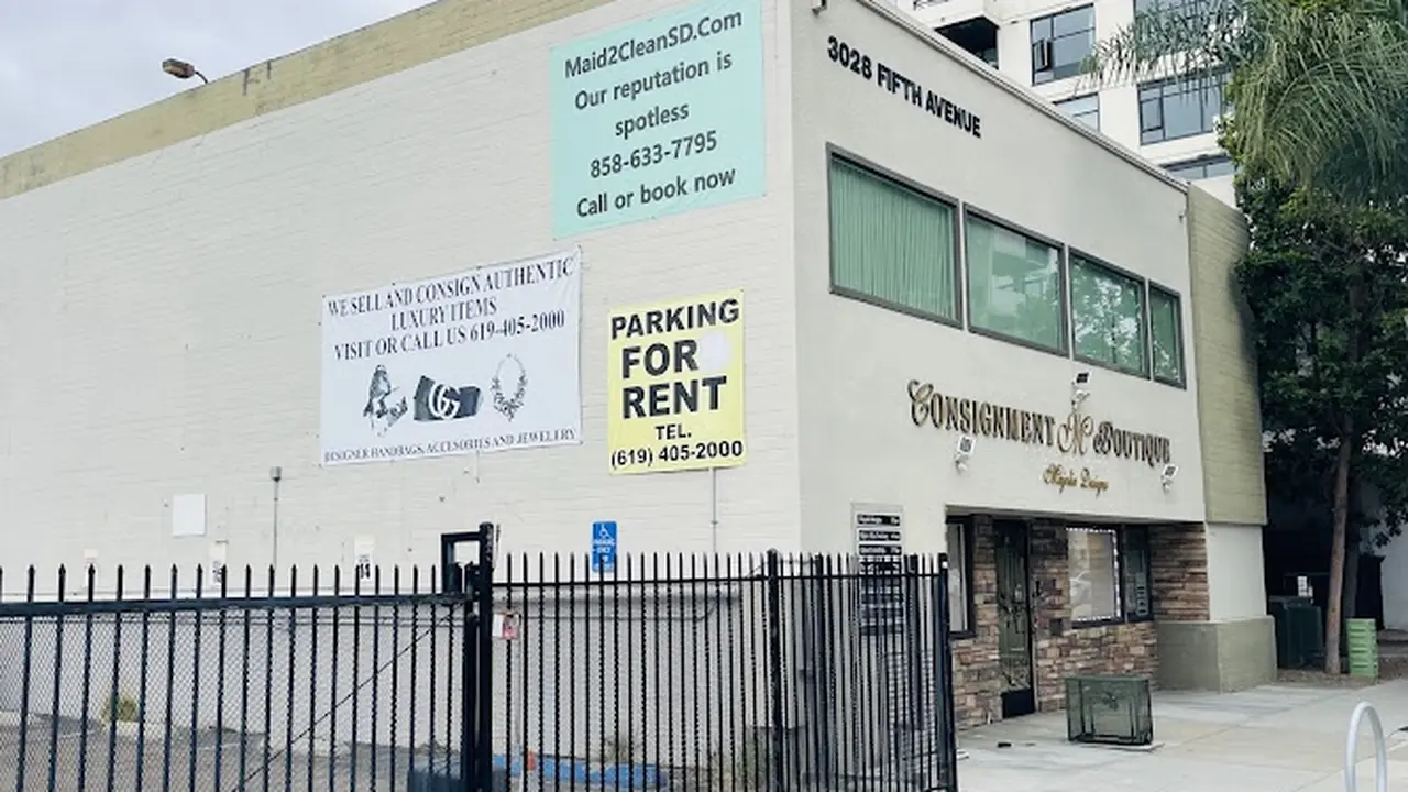 Consignment store in San Diego, California: Consignment M Boutique