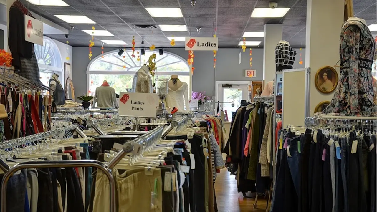 Consignment store in Rocky Hill, Connecticut: Consignment Originals