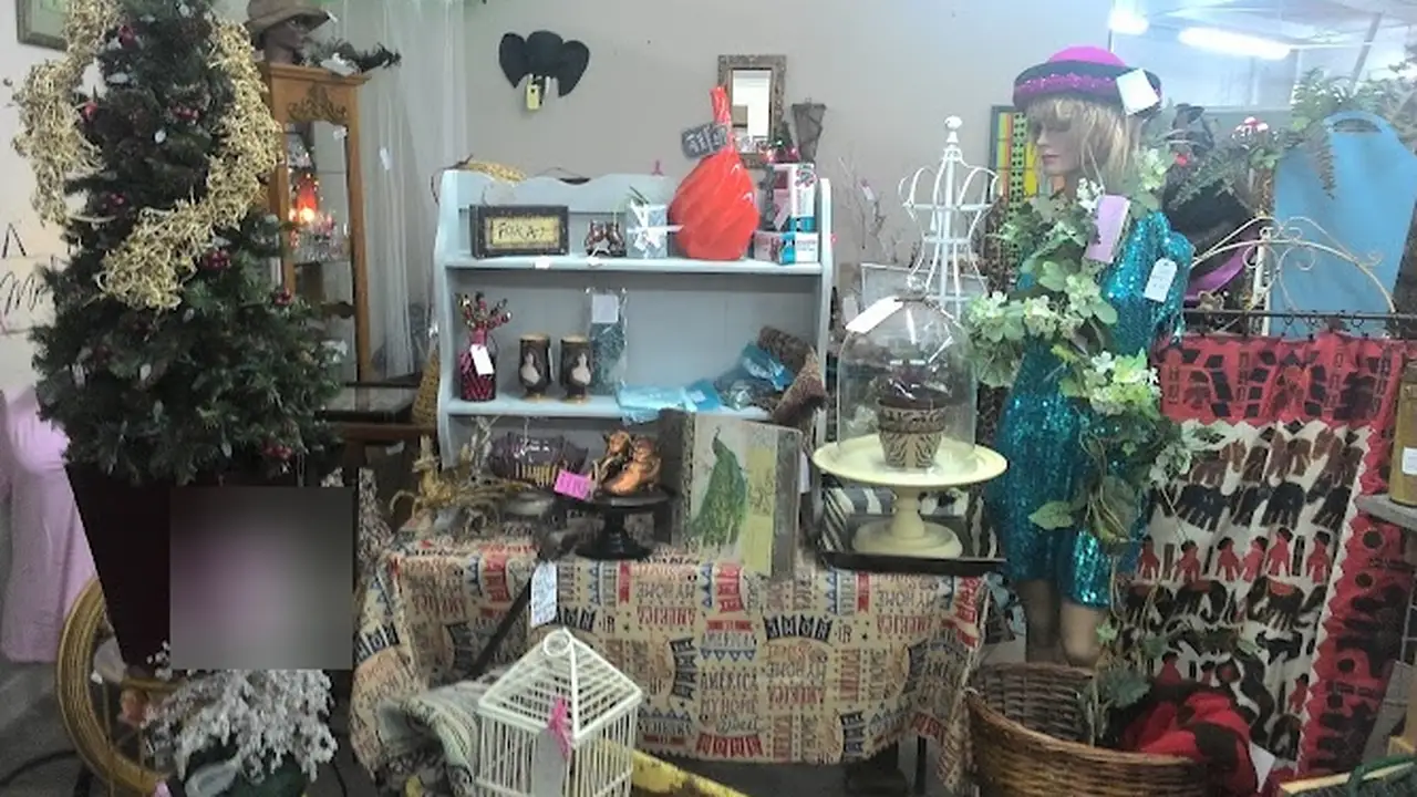 Consignment store in Cadiz, Kentucky: Consignment World