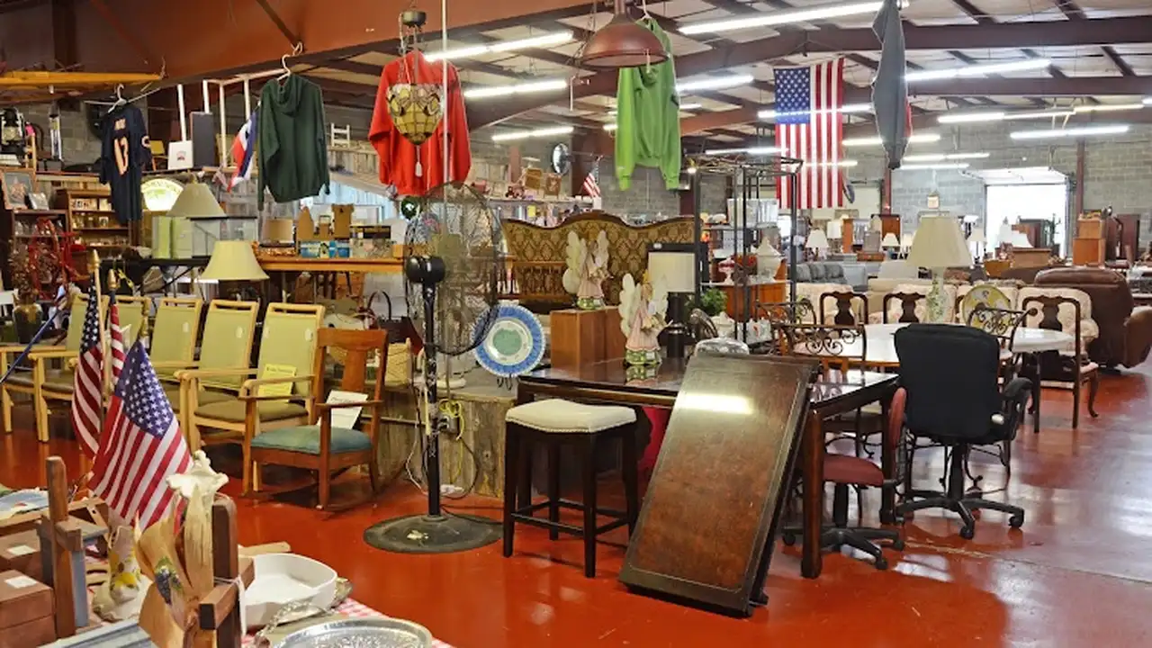 Consignment store in Bowling Green, Kentucky: Consignment World