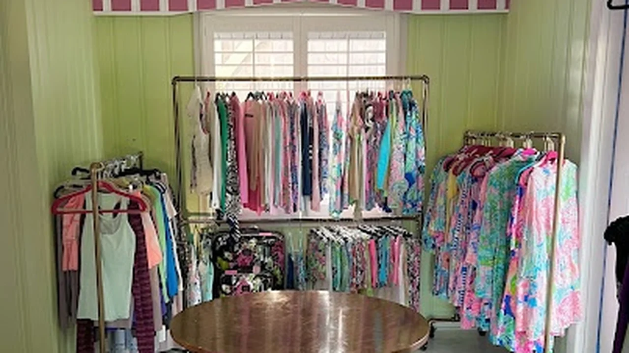 Consignment store in Indialantic, Florida: Cottage Rose