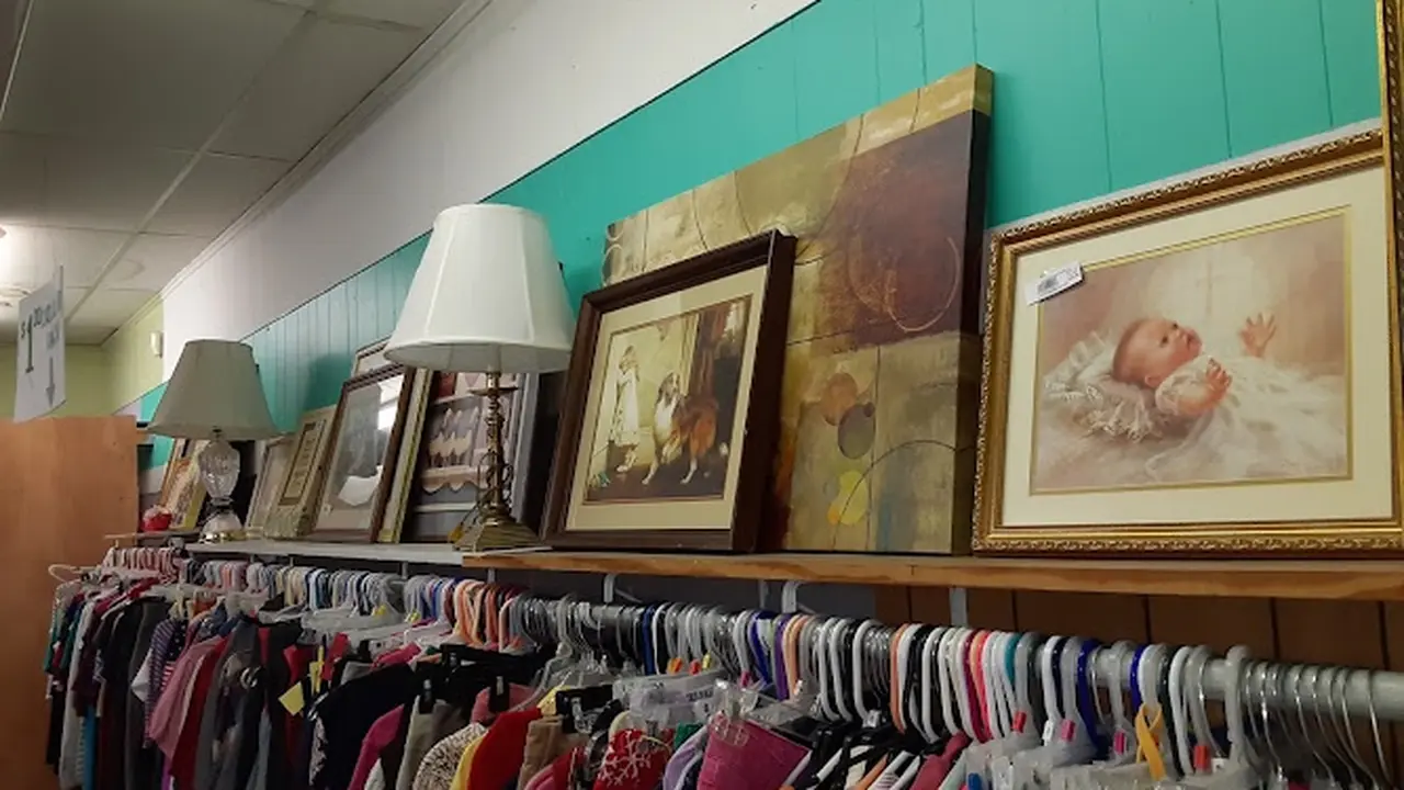Consignment store in Heber Springs, Arkansas: Court Square Consignments