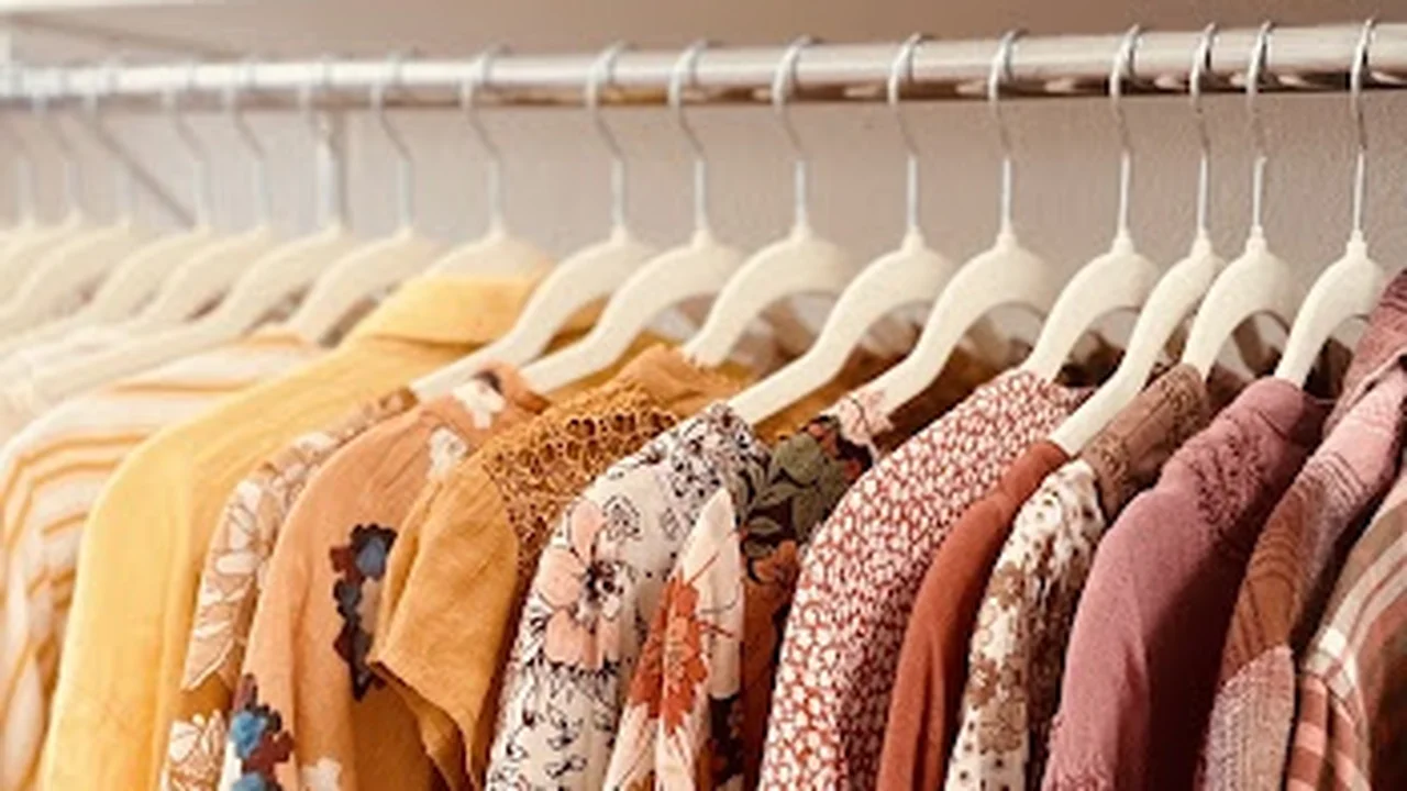 Consignment store in Capitola, California: Cove Resale Boutique
