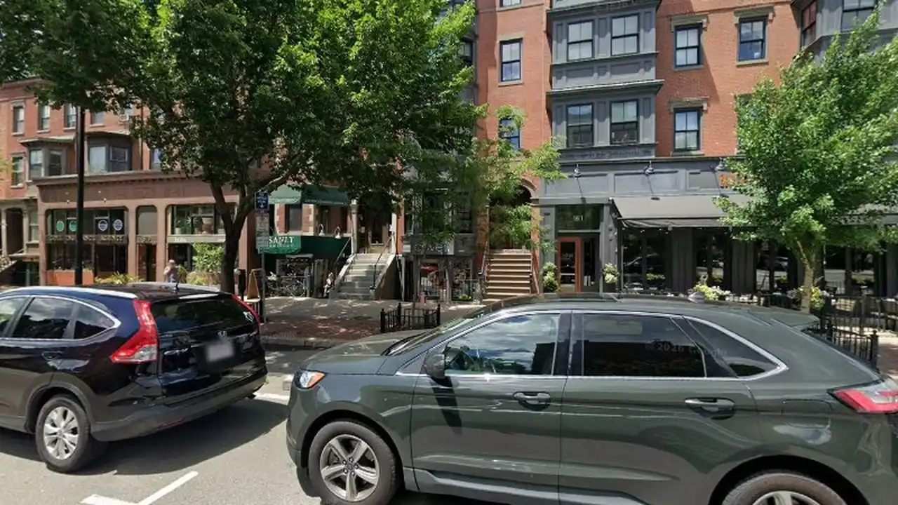 Consignment store in Boston, Massachusetts: Covet