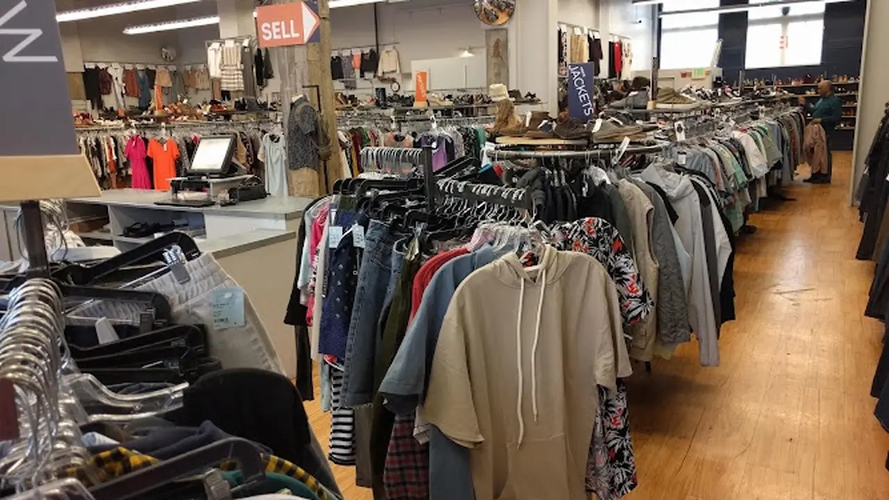 Consignment store in Berkeley, California: Crossroads Trading