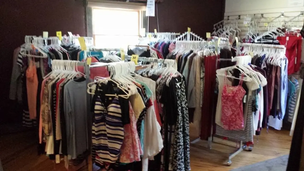 Consignment store in Saratoga Springs, New York: Cuddle Bugs Children's Boutique & Consignments