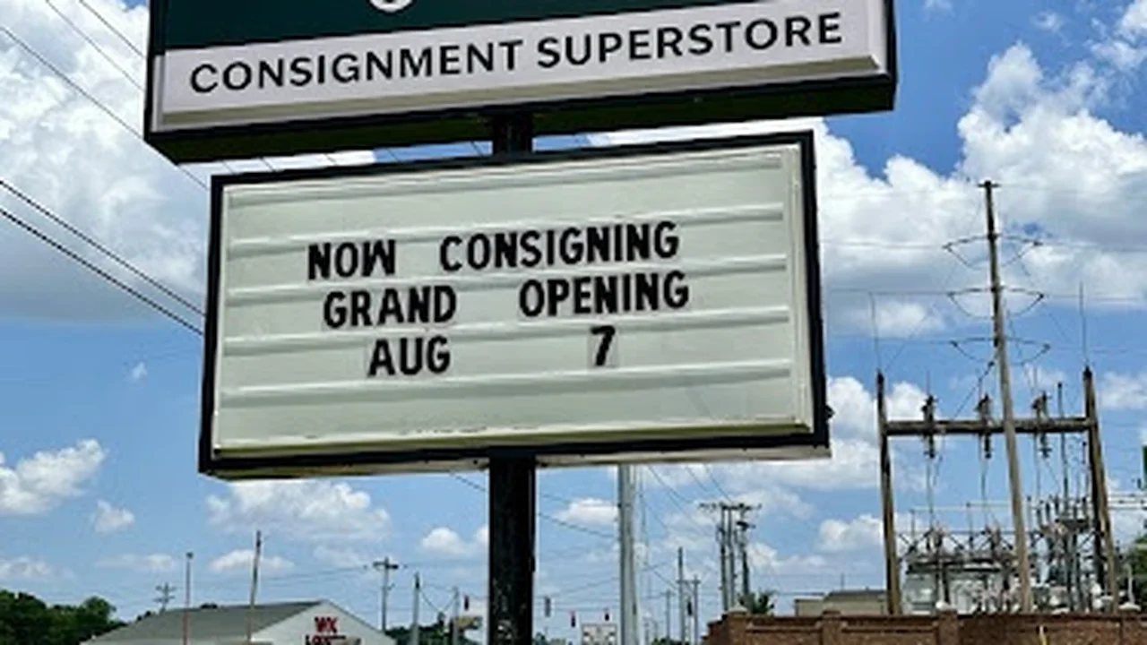 Consignment store in Bowling Green, Kentucky: Curated Closet Consignment
