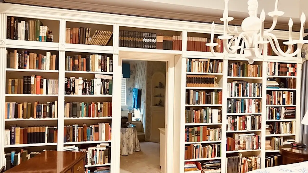 Consignment store in Columbus, Georgia: Curated Collections Estate Sales and Consignment