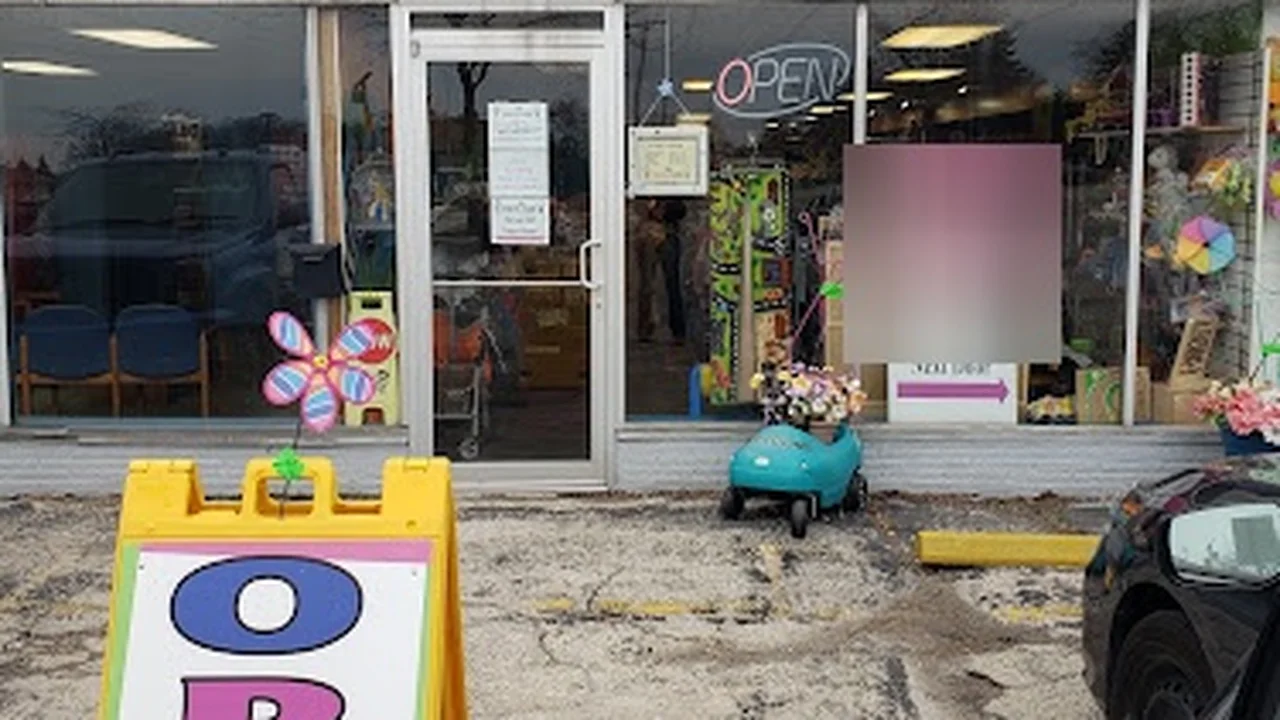 Consignment store in Oak Creek, Wisconsin: Cutest Kids Consignment