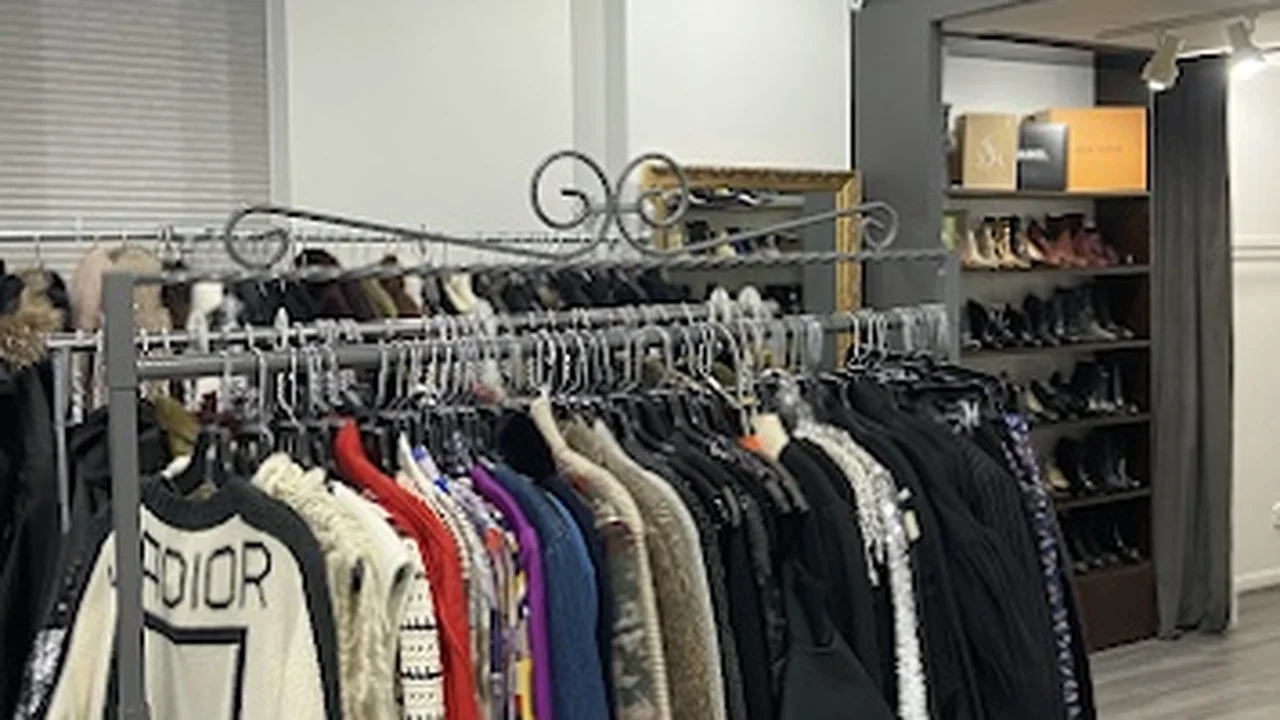 Consignment store in Chicago, Illinois: Cynthia's Consignments