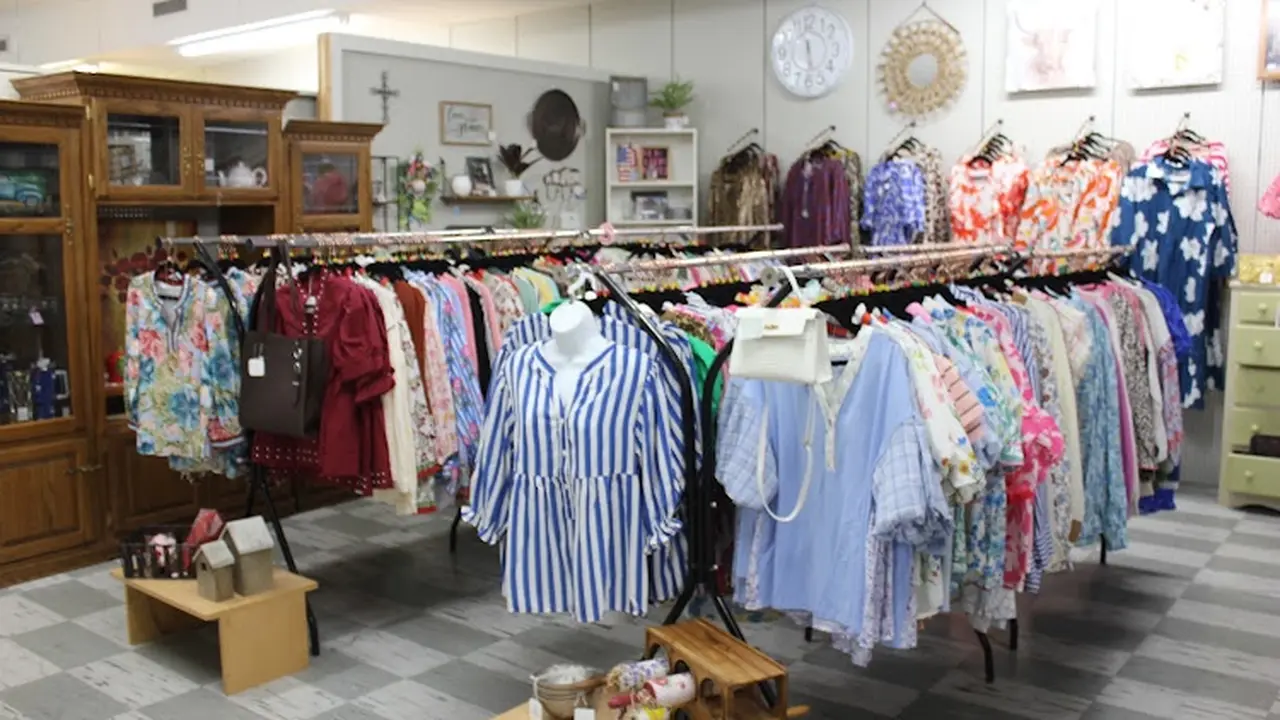 Consignment store in Moultrie, Georgia: Dani & Co. On the Square