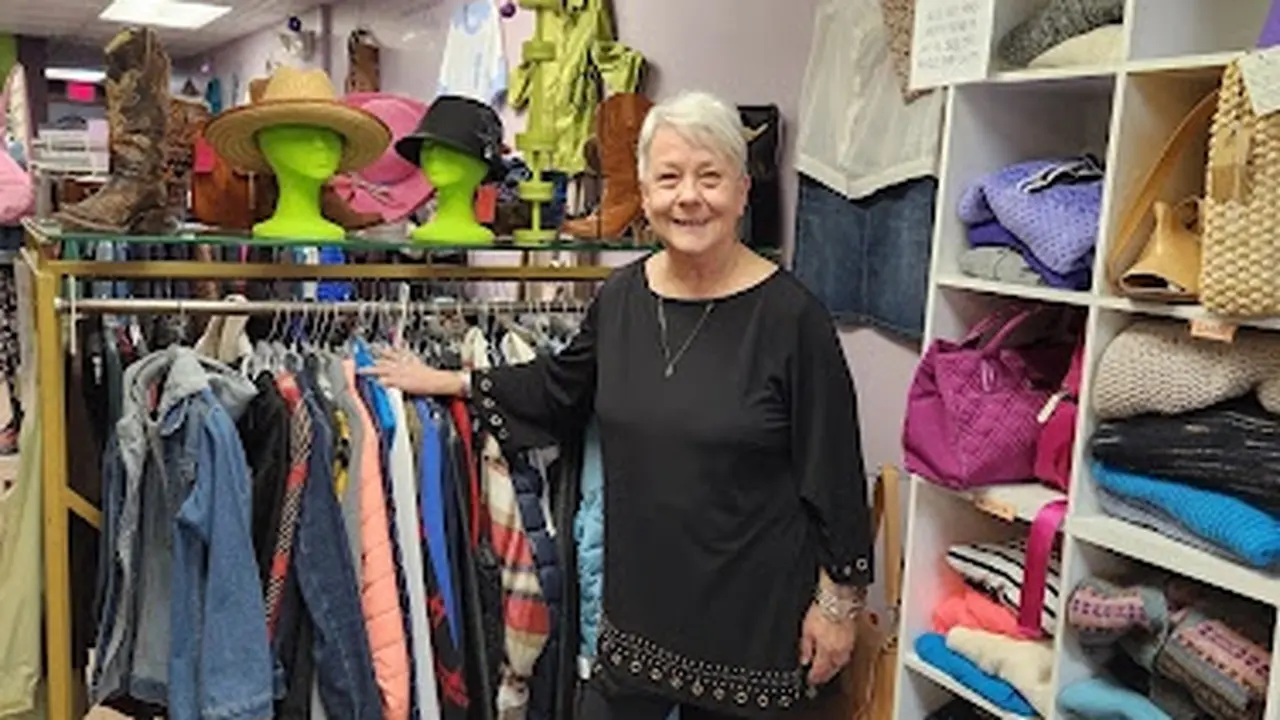 Consignment store in Athol, Massachusetts: Deja Vu