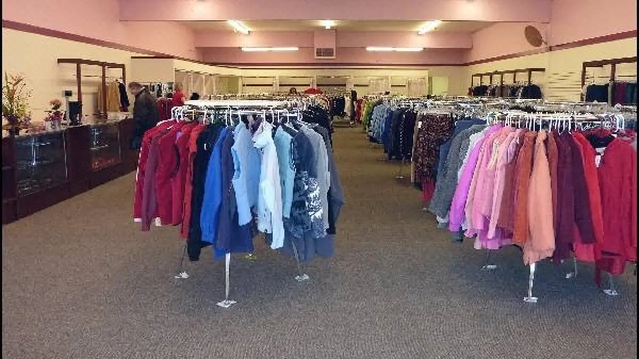 Consignment store in Ashland, Oregon: Deja Vu Fashion Consignment