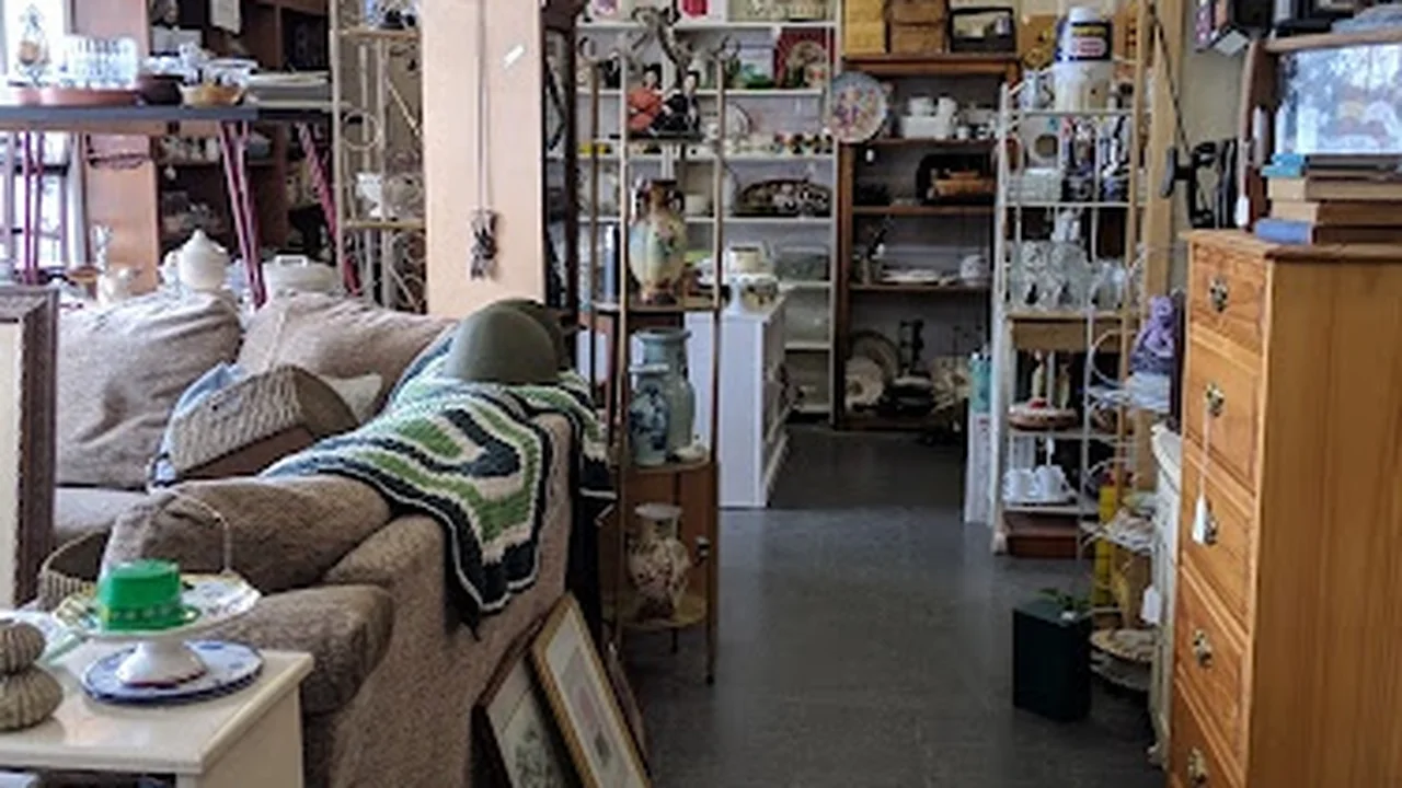 Consignment store in Newport News, Virginia: Design & Consign