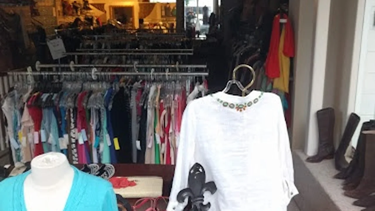 Consignment store in San Francisco, California: Designer Consigner