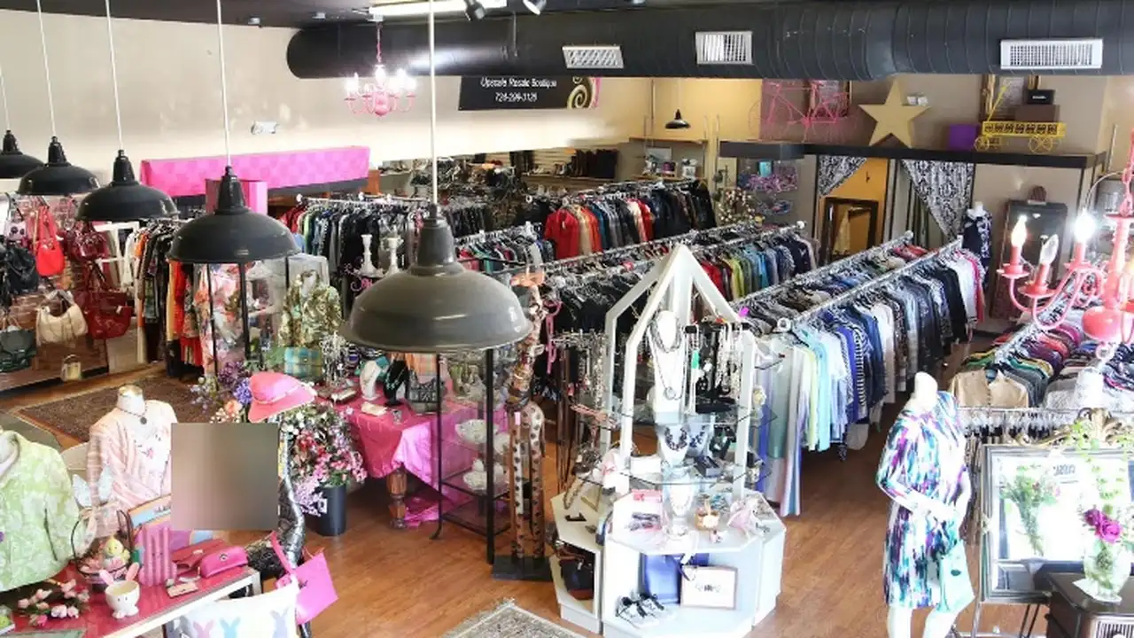 Consignment store in Canonsburg, Pennsylvania: Designer Consignor of Peters Township
