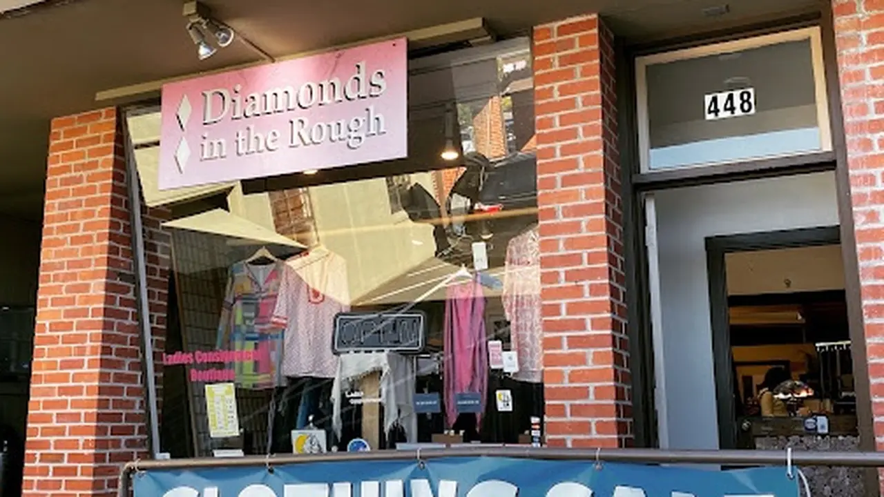 Consignment store in Mill Valley, California: Diamonds In the Rough
