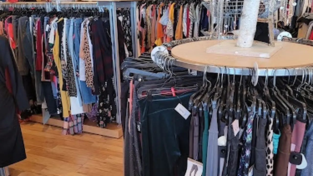 Consignment store in Lenexa, Kansas: Ditto