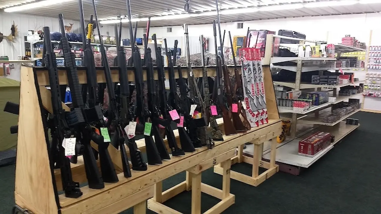 Consignment store in Pembine, Wisconsin: Duceys Guns & Ammo / Duceysoutdoors
