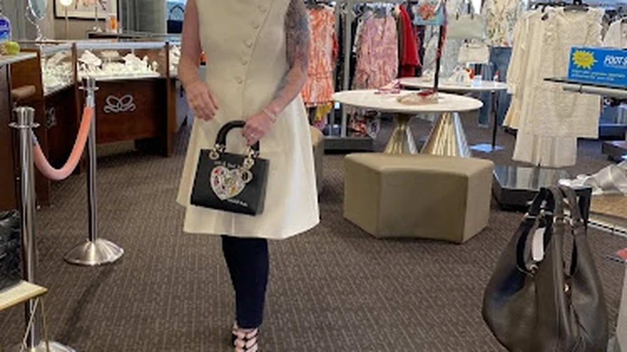 Consignment store in Livingston, New Jersey: Duet