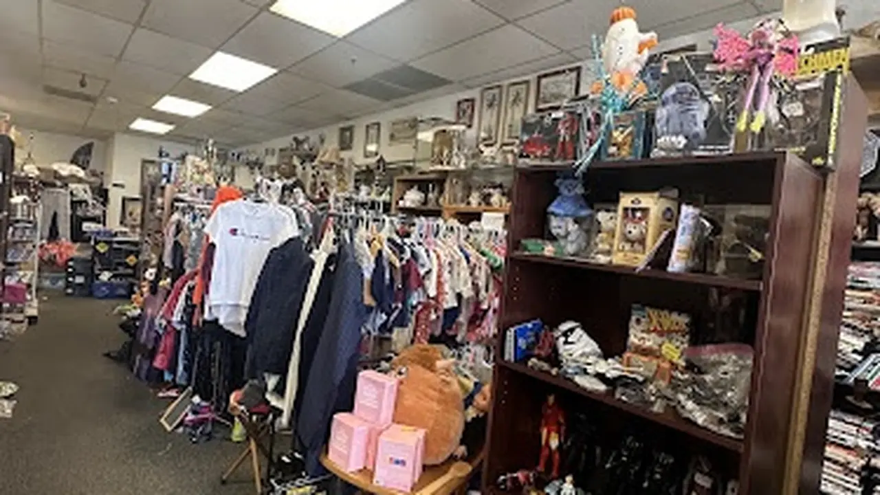 Consignment store in Moreno Valley, California: Duncans Treasures