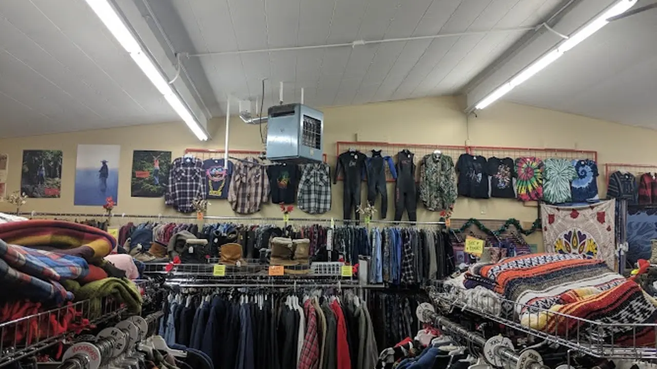 Consignment store in Arcata, California: Eco-Groovy Deals