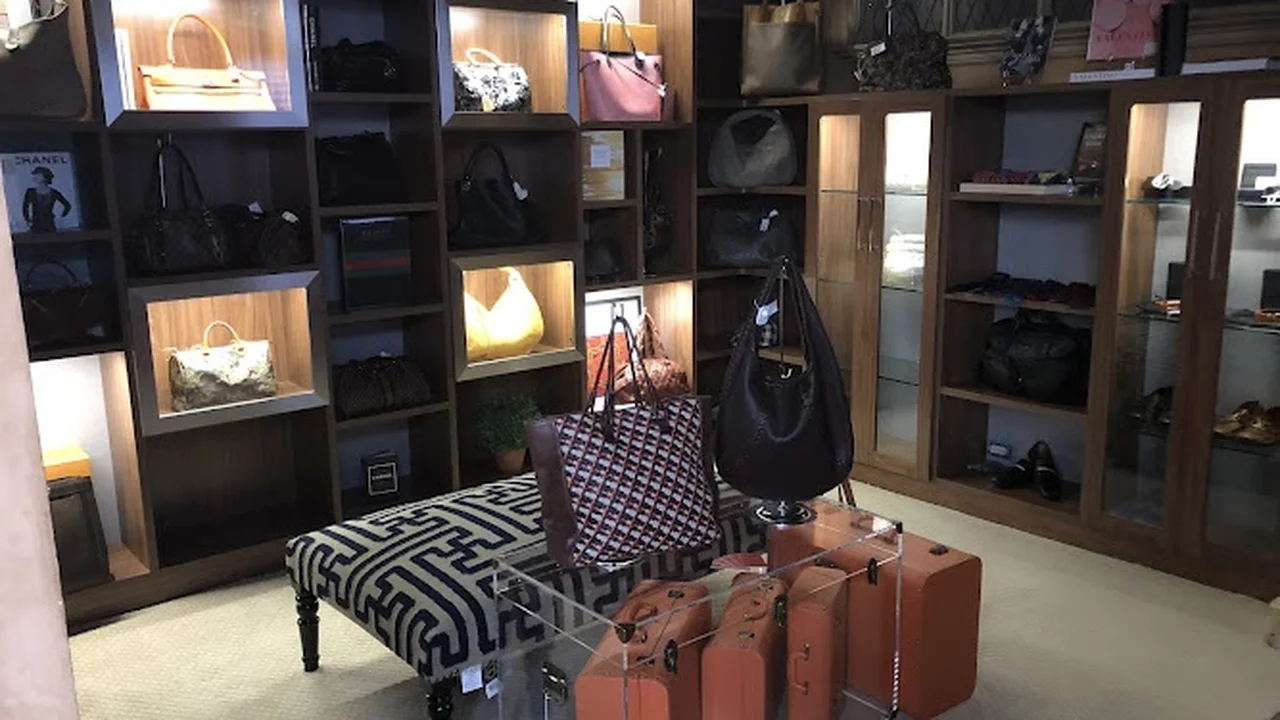 Consignment store in Rancho Santa Fe, California: EDIT Consignment & Boutique