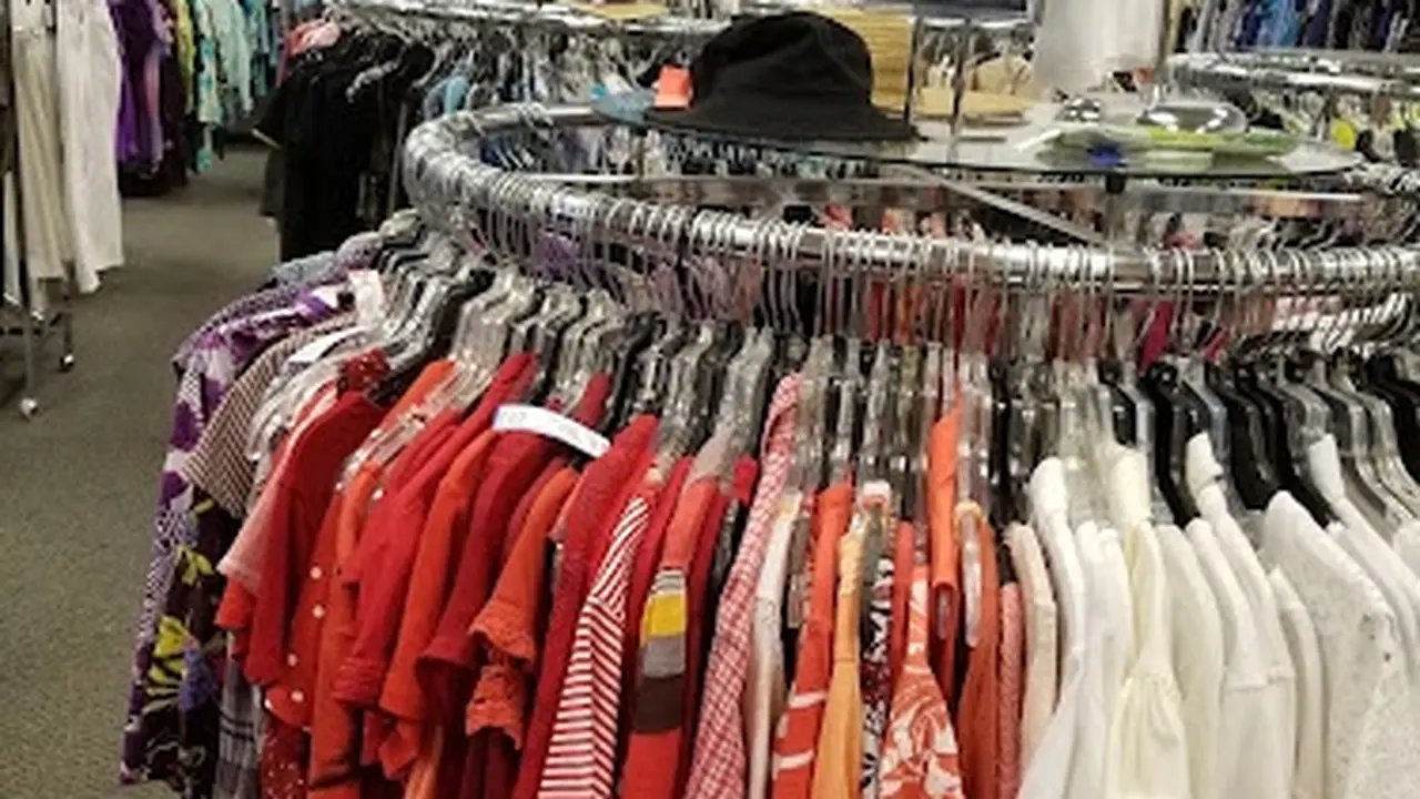Consignment store in Bradley, Illinois: Embrace Consignment