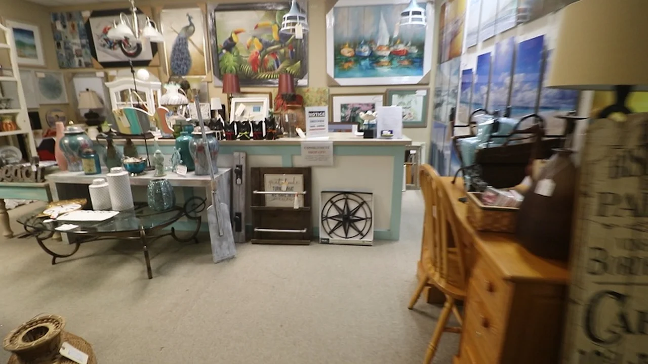 Consignment store in Ormond Beach, Florida: Encore Consignment
