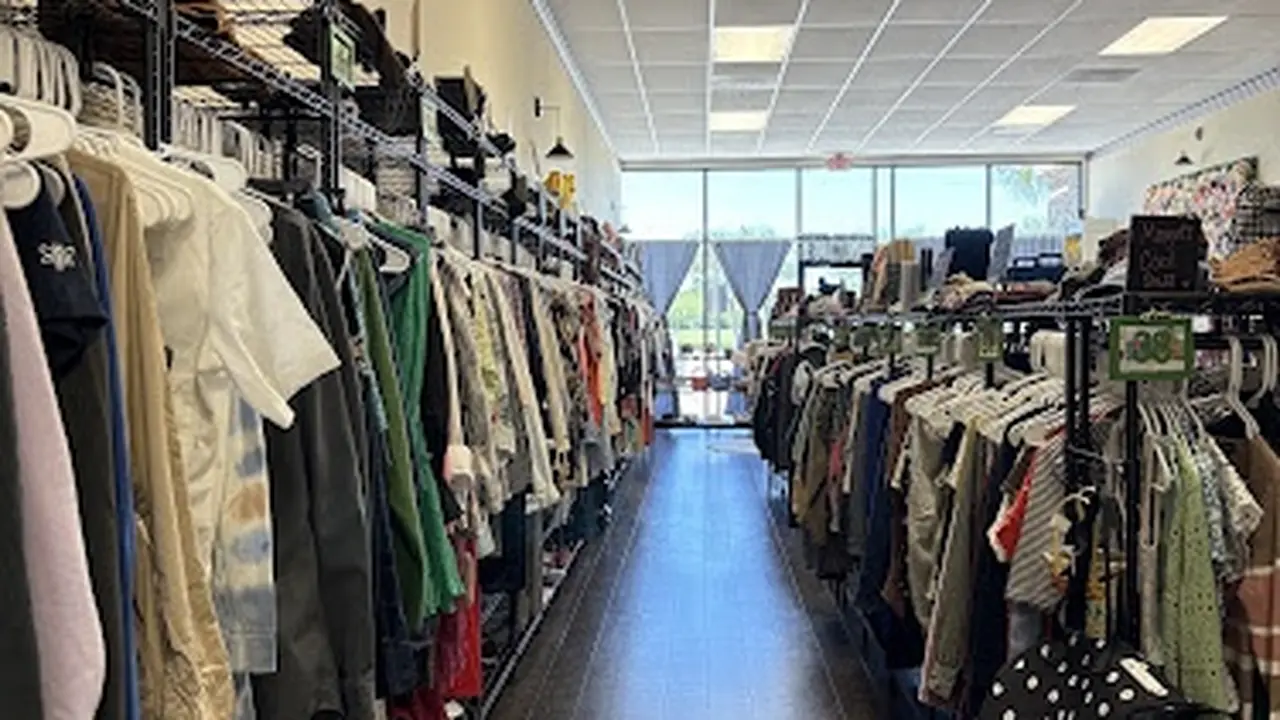 Consignment store in Pearland, Texas: Encore Exchange TX