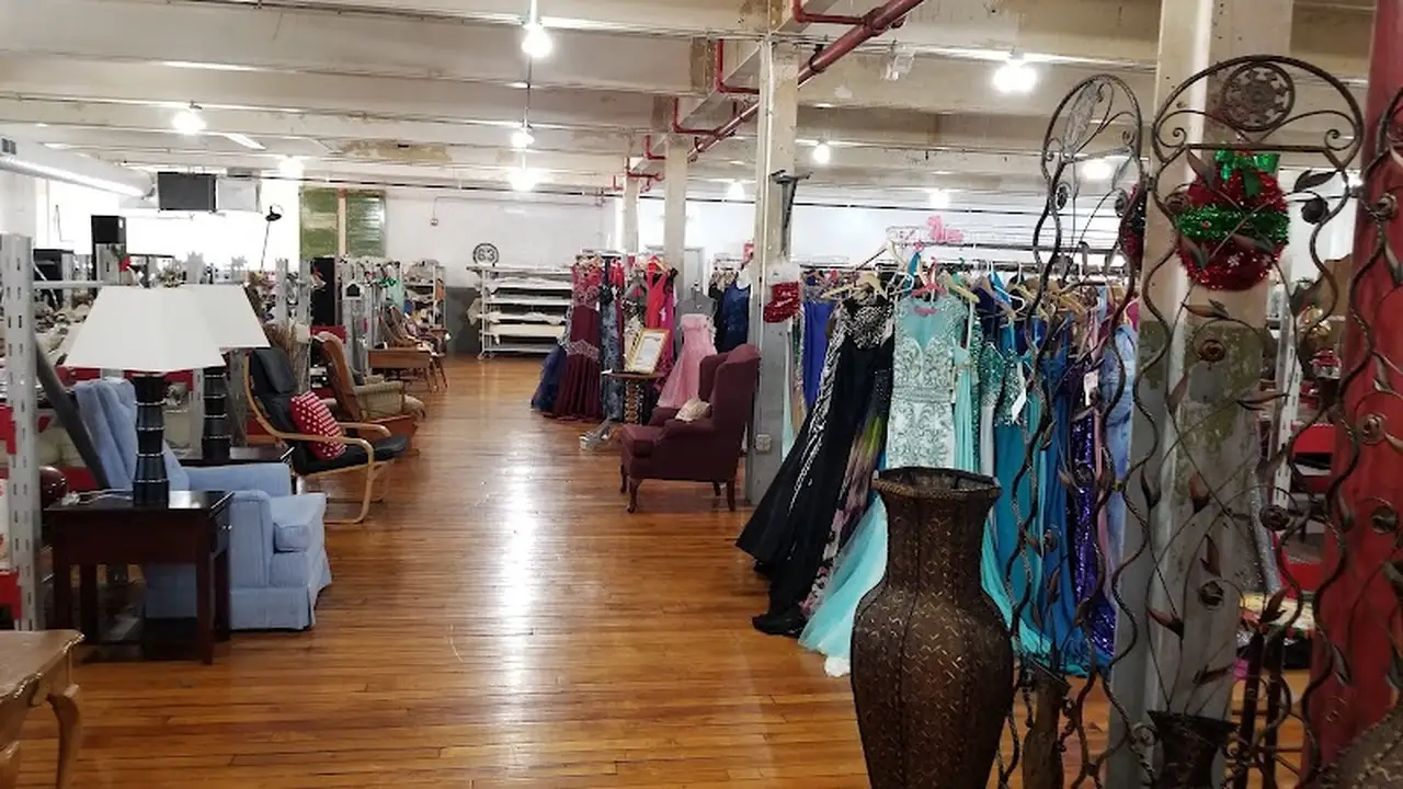 Consignment store in West Warwick, Rhode Island: Estate Services