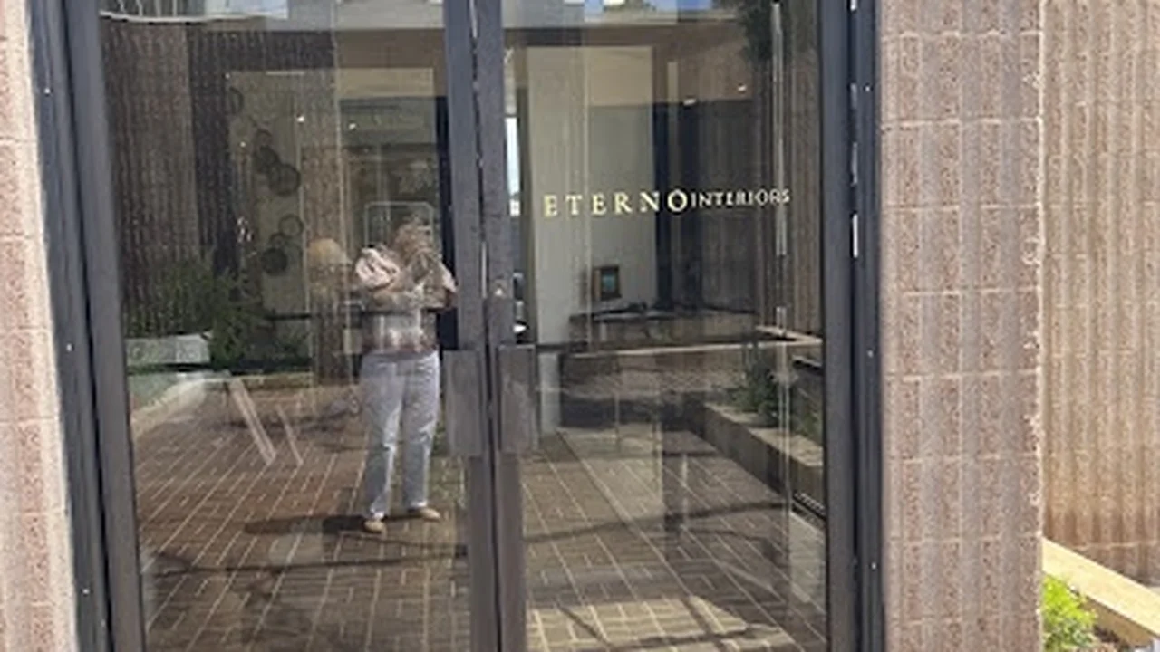 Consignment store in Midland, Texas: Eterno Interiors