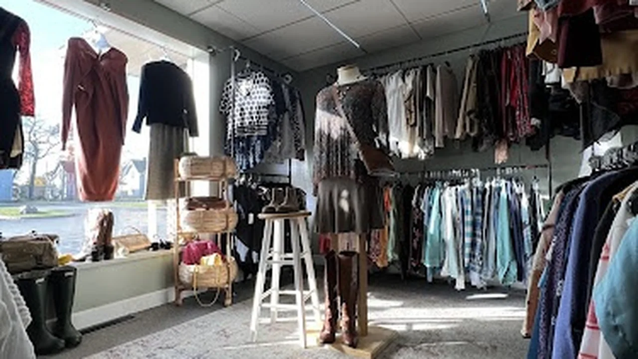 Consignment store in Traverse City, Michigan: Evergreen Consignment