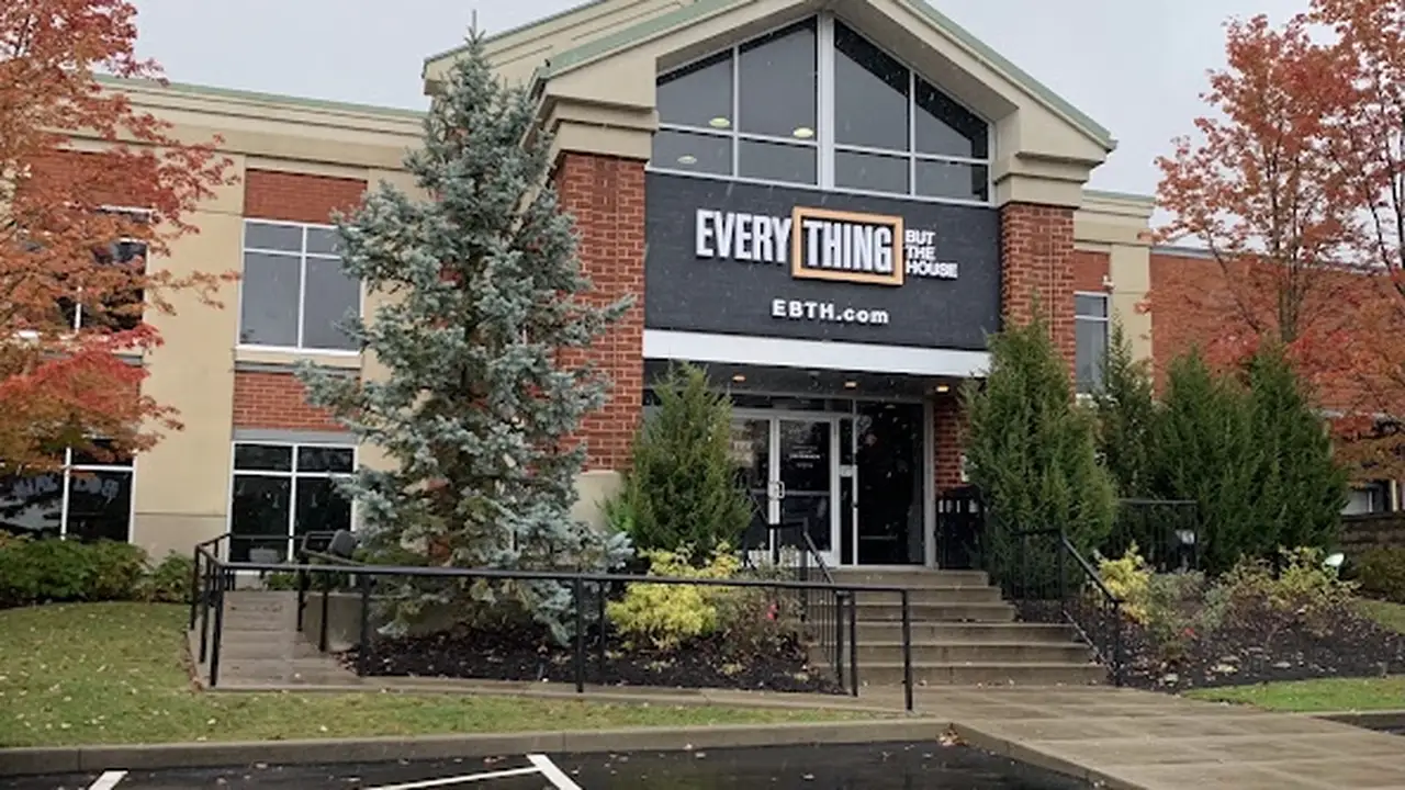 Consignment store in Blue Ash, Ohio: Everything But The House