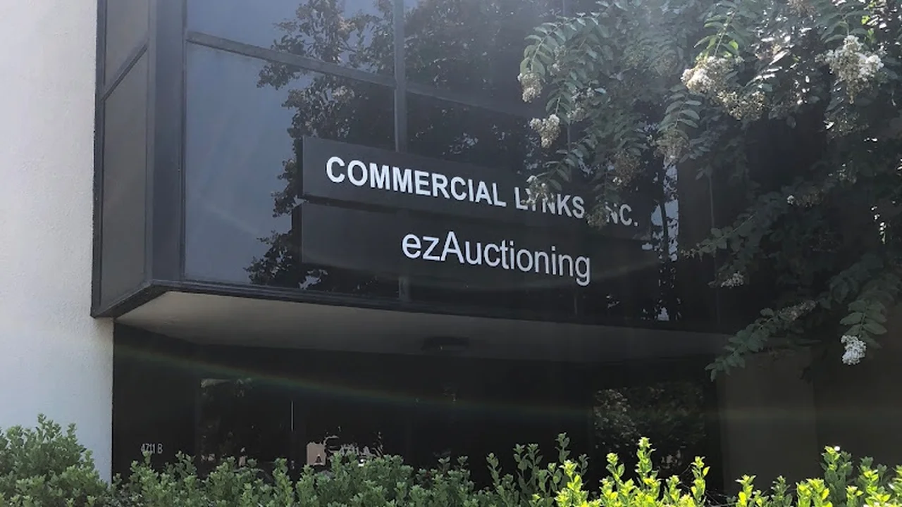 Consignment store in Alexandria, Virginia: ezAuctioning