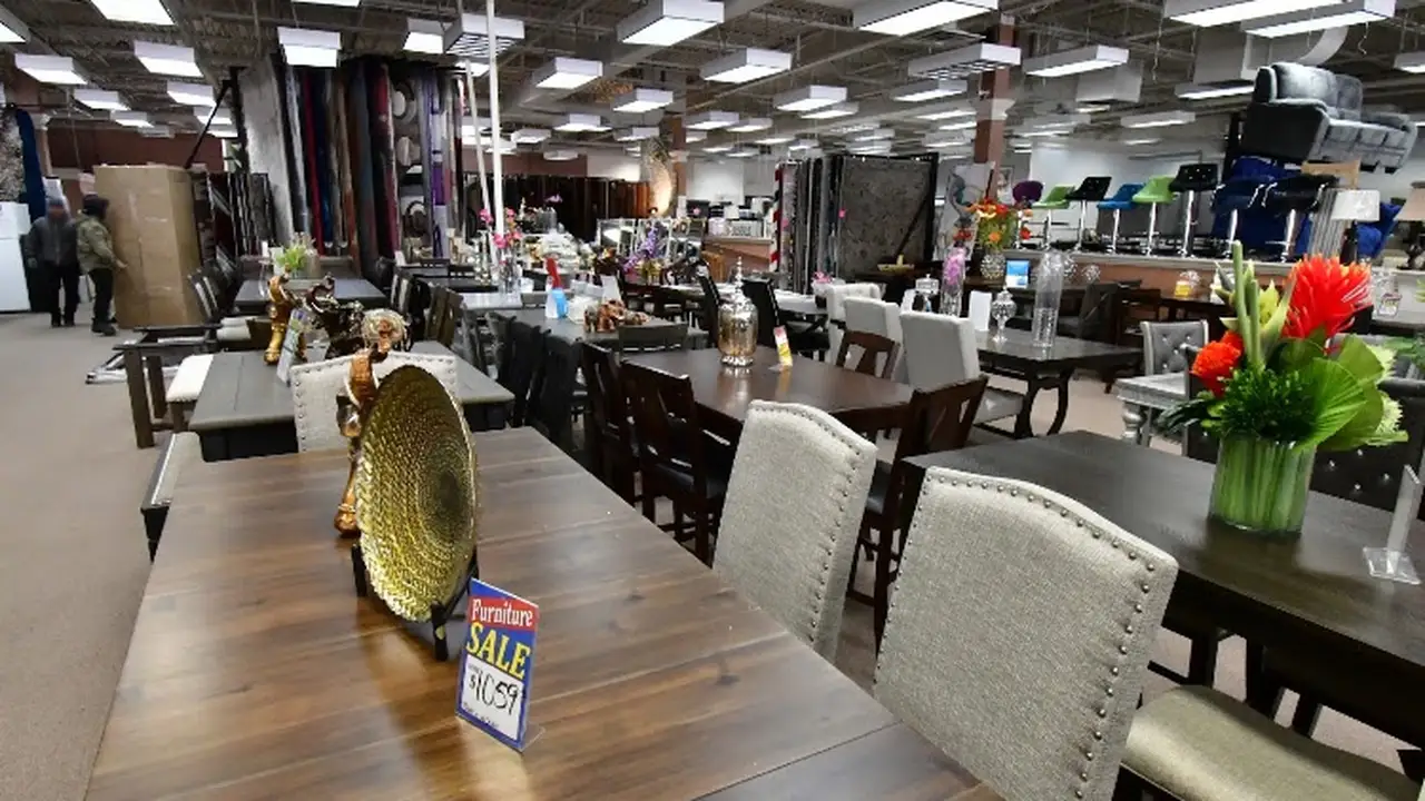Consignment store in Matteson, Illinois: Factory Furniture Outlet