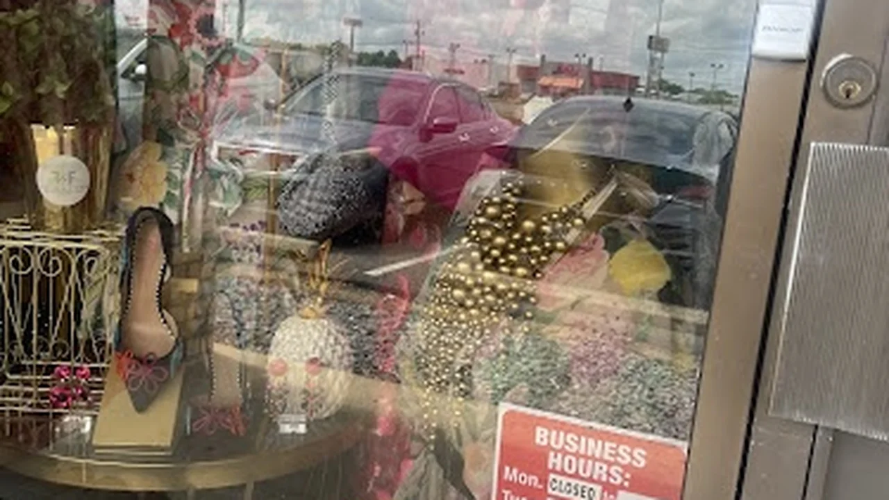 Consignment store in Montgomery, Alabama: Faith and Finds Resale Boutique