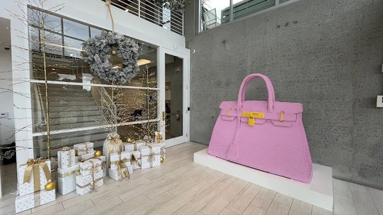 Consignment store in Carlsbad, California: FASHIONPHILE Flagship