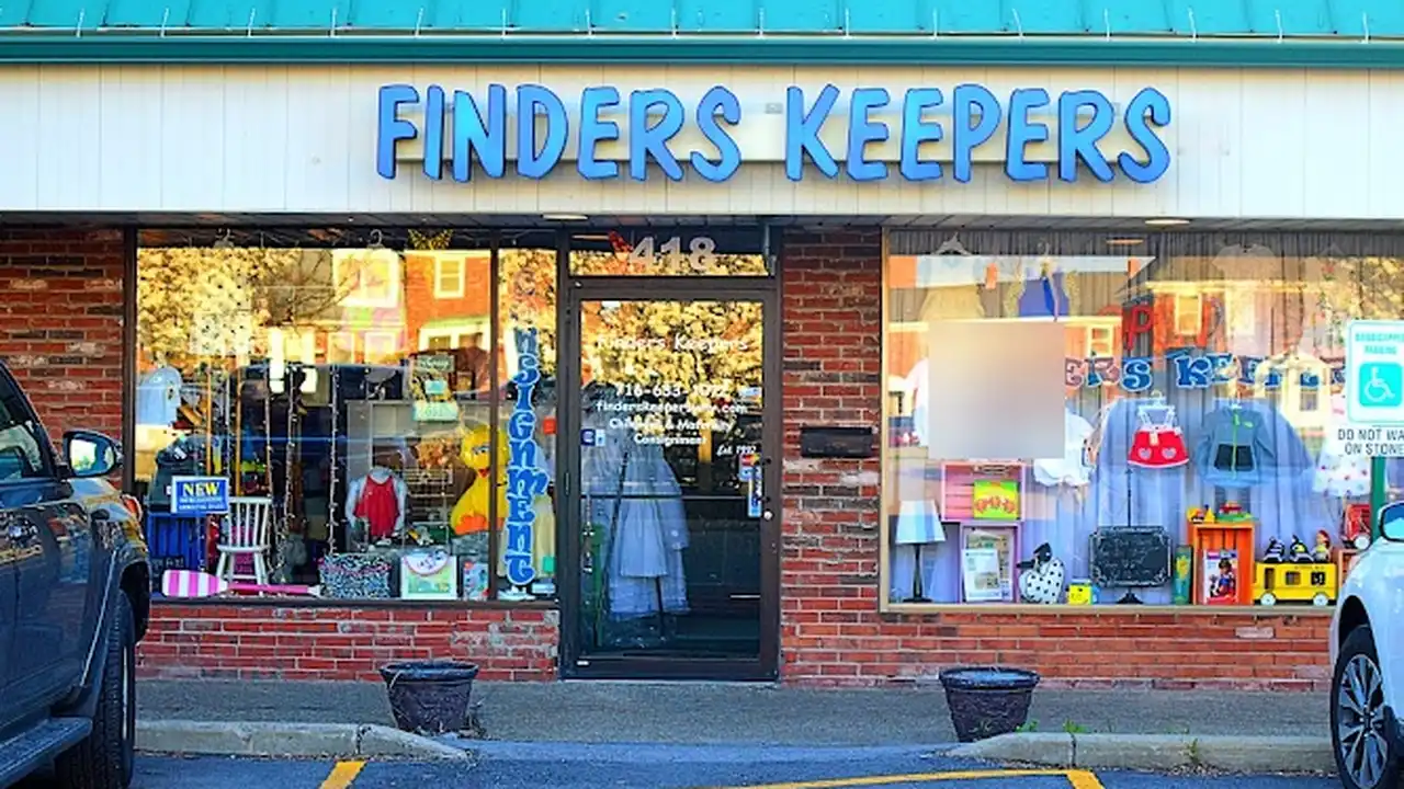 Consignment store in Williamsville, New York: Finders Keepers