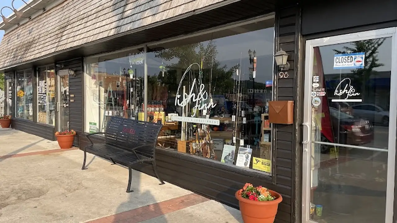 Consignment store in Lowell, Michigan: Fish & Finn Outfitters and Consignment